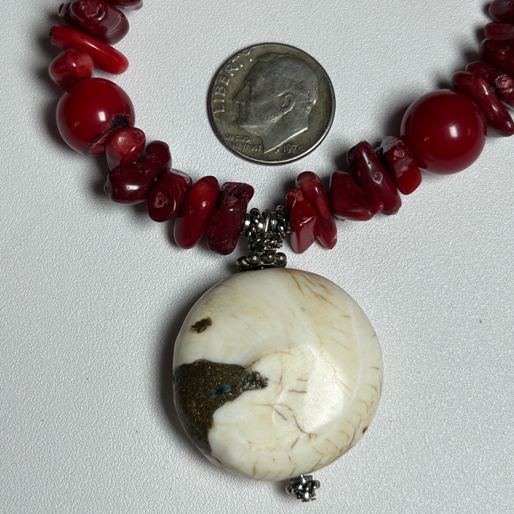 Vintage Red Coral and Inlay Turquoise Scared Naga Shell Pensant Necklace Choker